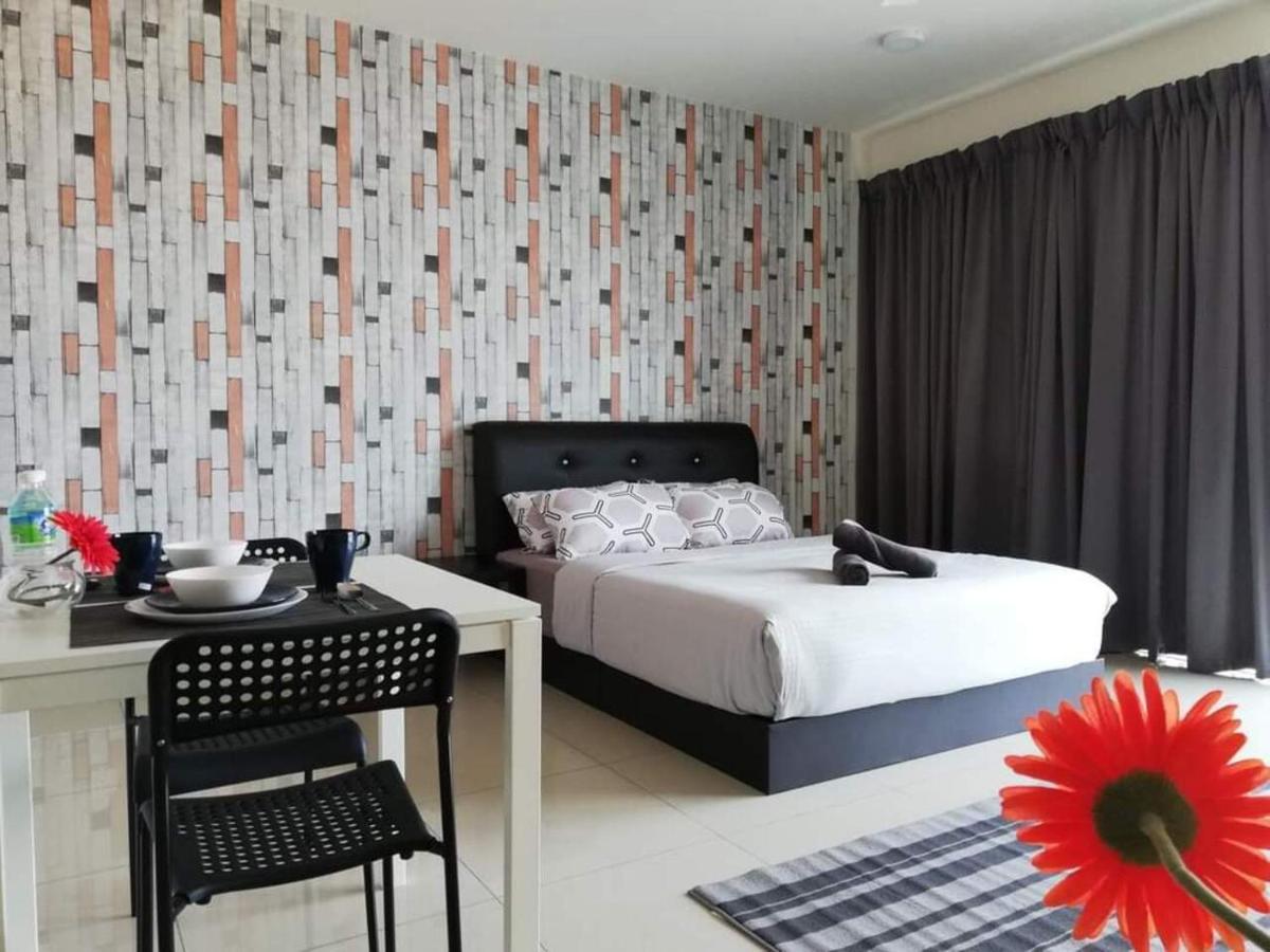 Peanut Butter Homestay - Trefoil Setia Alam Шах-Алам Экстерьер фото